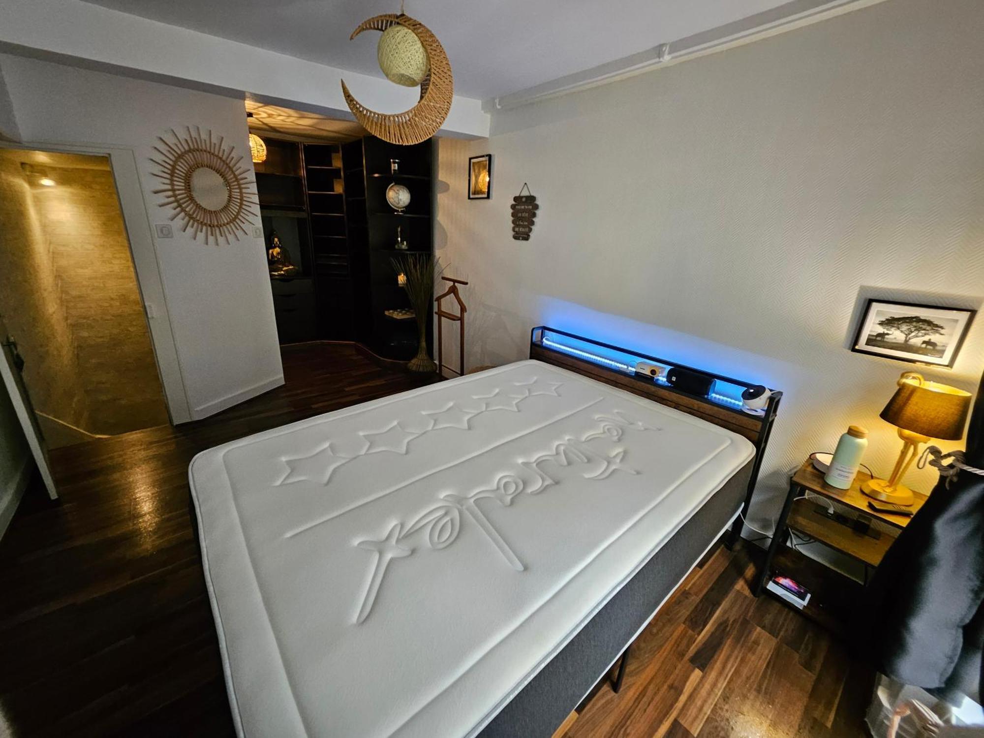 "Studio Cinema" โอแซร์ ภายนอก รูปภาพ